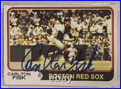 1974 Topps CARLTON FISK Signed Baseball Card #105 PSA/DNA Auto Grade 10