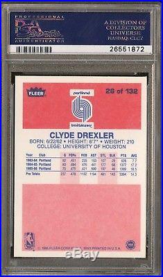 1986 Fleer #26 Clyde Drexler RC Rookie HOF Signed AUTO PSA/DNA PSA 10 POP 2