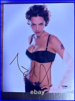 ANGELINA JOLIE SIGNED AUTOGRAPHED 8x10 PHOTO VERY SEXY PSA/DNA