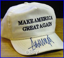 Donald Trump Signed Make America Great Again Maga Hat, Psa/dna Certified In Case
