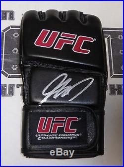 Georges St-Pierre Signed UFC Glove PSA/DNA COA Autograph GSP 100 167 158 94 65
