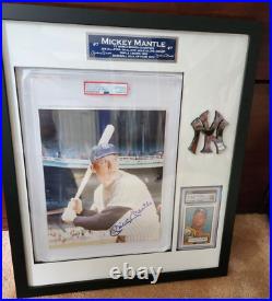 INCREDIBLE framed psa/DNA mickey mantle autograph + gem mint 10 1952 Topps CSG