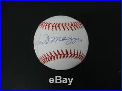 Joe DiMaggio Signed Baseball Autograph Auto PSA/DNA Y02583