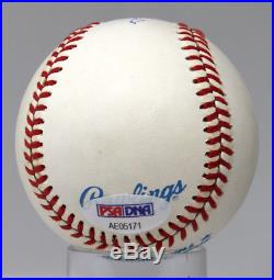 Joe Dimaggio Signed Autographed Baseball Ny Yankees Oal Ball Psa/dna Ae05171