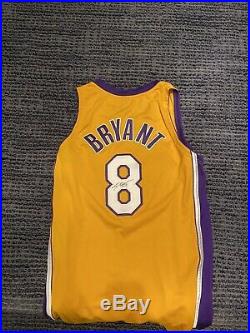 Kobe Bryant Autographed Authentic Los Angeles Lakers Nike Jersey Psa/dna Coa
