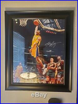 Kobe Bryant Signed 16x20 Photo Autographed AUTO PSA/DNA COA Lakers
