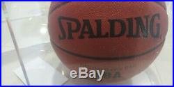 Kobe bryant autographed basketball PSA/DNA. Spalding official ball. In case
