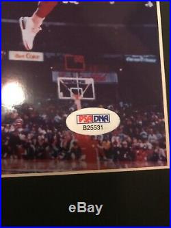 Michael Jordan Autographed Photo 8x10 setup. COA PSA/DNA