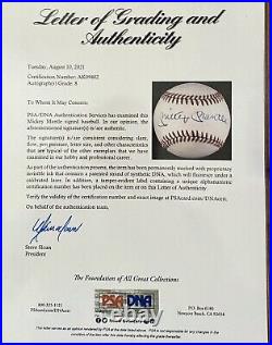 Mickey Mantle Signed Autographed Baseball PSA / DNA 8 LOA NM to Mint Beautiful
