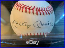 Mickey Mantle Signed Baseball PSA/DNA Authenticated 8 Autograph Grade PSA Auto