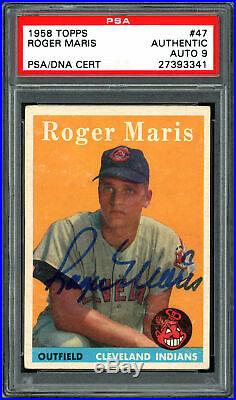 Roger Maris Autographed 1958 Topps Rookie Card Yankees Mint 9 PSA/DNA 27393341
