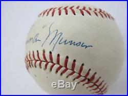 THURMAN MUNSON Single Signed/Autographed Sweet Spot Baseball Yankees PSA/DNA