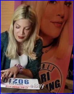 TORI SPELLING 90210 Signed Authentic LICENSE PLATE Autographed PSA/DNA DONNA