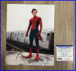 Tom Holland SpiderMan Signed Autograph photo 8x10 Avengers Certified PSA DNA