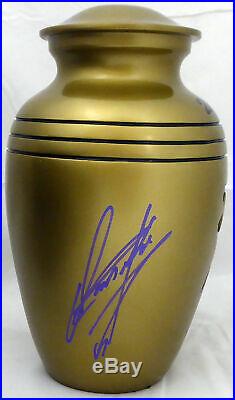 Undertaker Autographed Wwe Commemorative 21-0 Urn With Box Psa/dna Itp 162971