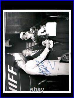 Yvonne DeCarlo PSA DNA Coa Signed 8x10 Photo Autograph